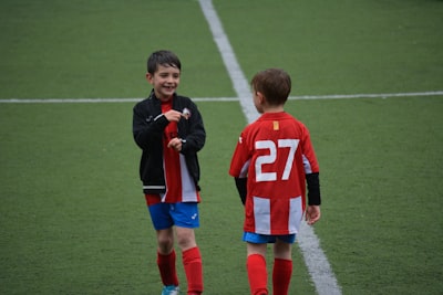 بطل الدوري الإنجليزيقصة التتويج باللقب الأكثر شهرة في كرة القدم